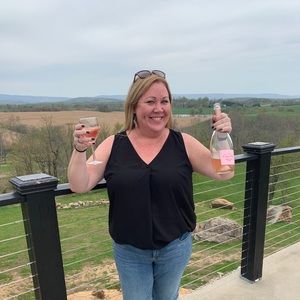 Meet your Posher, April